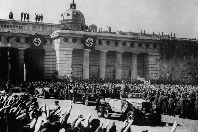 historical-hitler-walking-tour-of-vienna