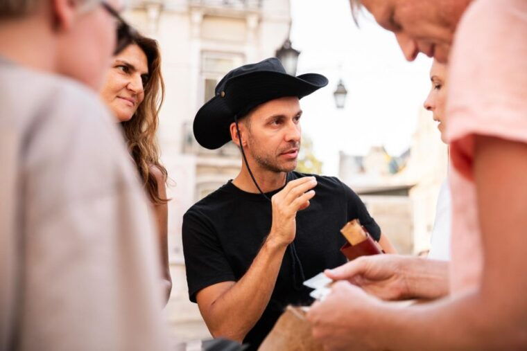 historical-outdoor-game-in-lisbon-the-cryptex-of-pombal