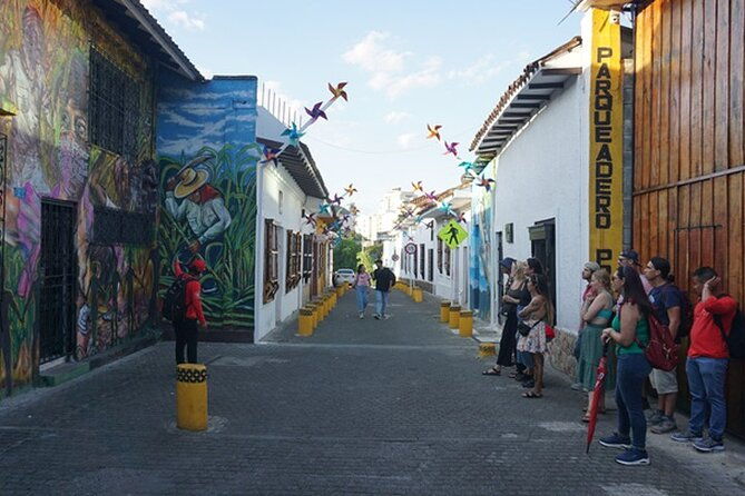 historical-shared-tour-salsa-graffiti-resistance-in-cali