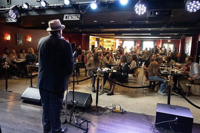 historical-tour-and-musical-show-in-new-orleans-music-venue