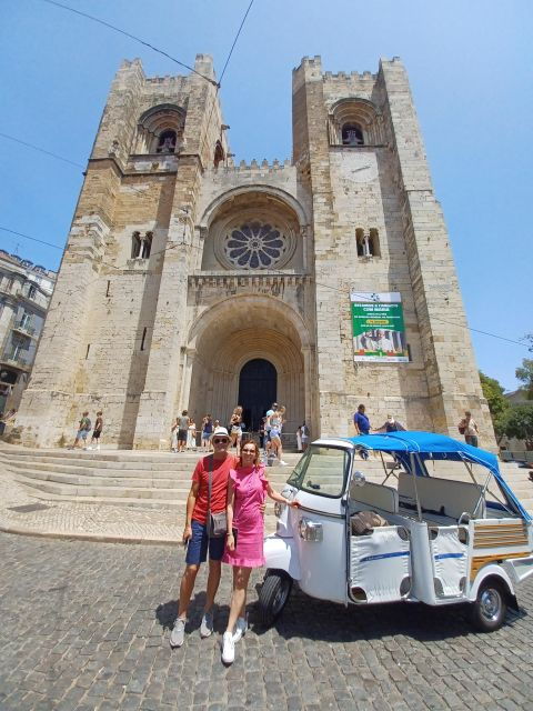 historical-tour-in-lisbon-1-hour-private-tuk-tuk-tour