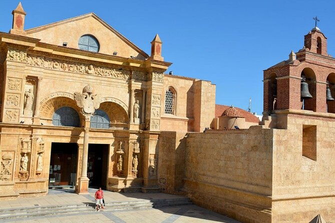 historical-tour-in-the-colonial-city-of-santo-domingo