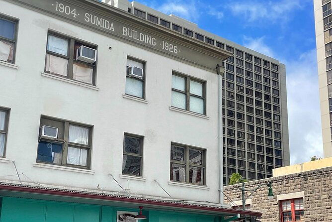 historical-tour-of-downtown-honolulu-in-red-light-district