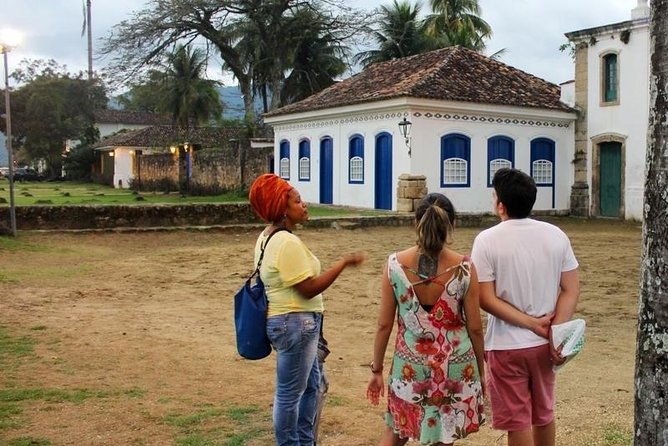 historical-tour-with-cachaca-tasting-by-paraty-tours