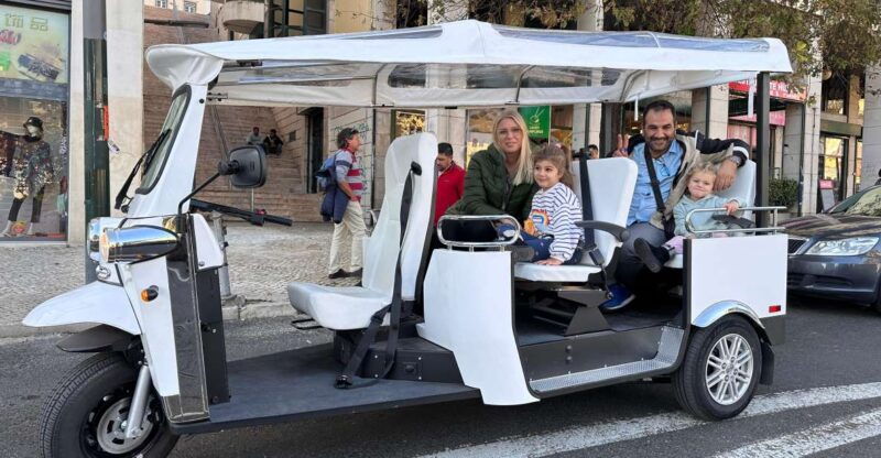 historical-tuk-tuk-tour-viewpoints-and-old-neighborhoods