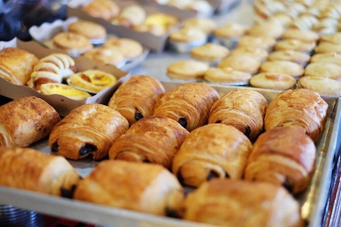 historical-walking-food-tour-in-calle-8