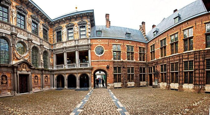 historical-walking-tour-legends-of-antwerp