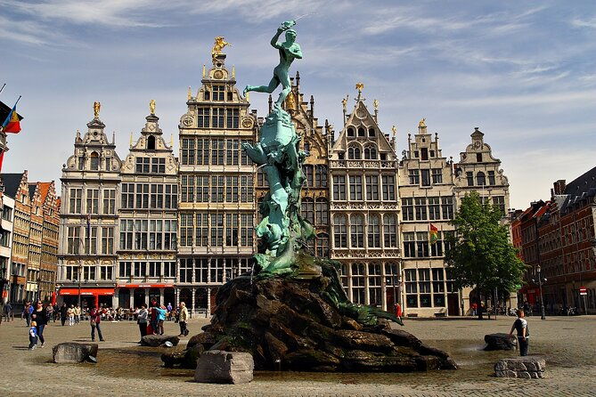 historical-walking-tour-legends-of-antwerp