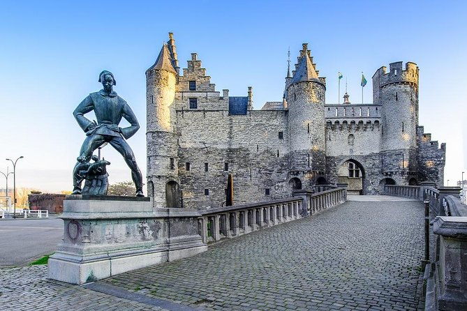 historical-walking-tour-legends-of-antwerp