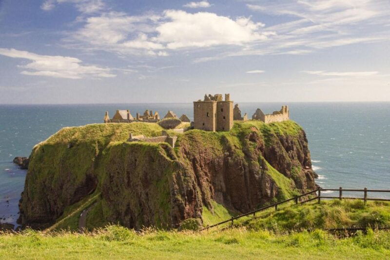 history-and-nature-full-day-private-tour-from-aberdeen