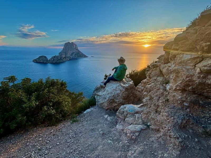 History and Relax in Ibiza: Dalt Vila, Cala Bassa and Can Soleil - Key Points