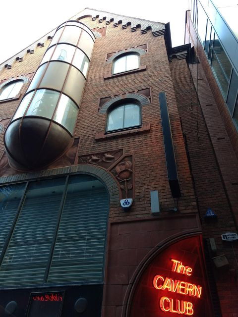 history-guided-tour-of-liverpool-and-the-beatles-2