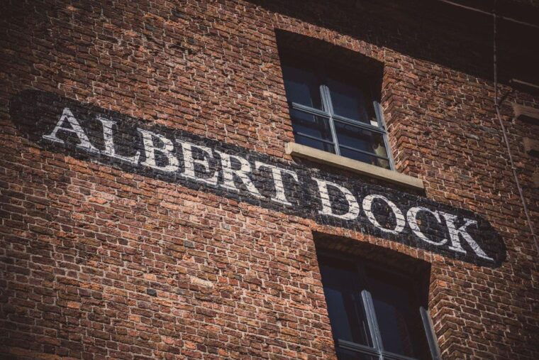 history-guided-tour-of-liverpool-and-the-beatles-2