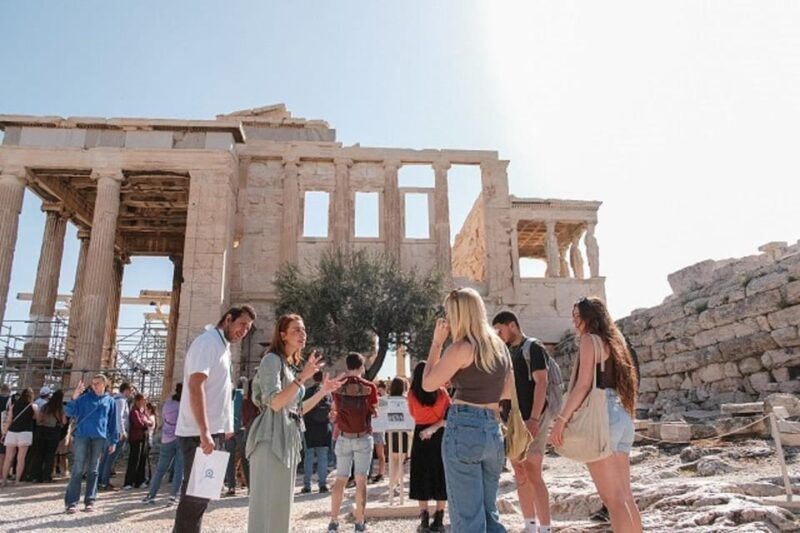 history-meets-flavor-acropolis-and-greek-food-adventure