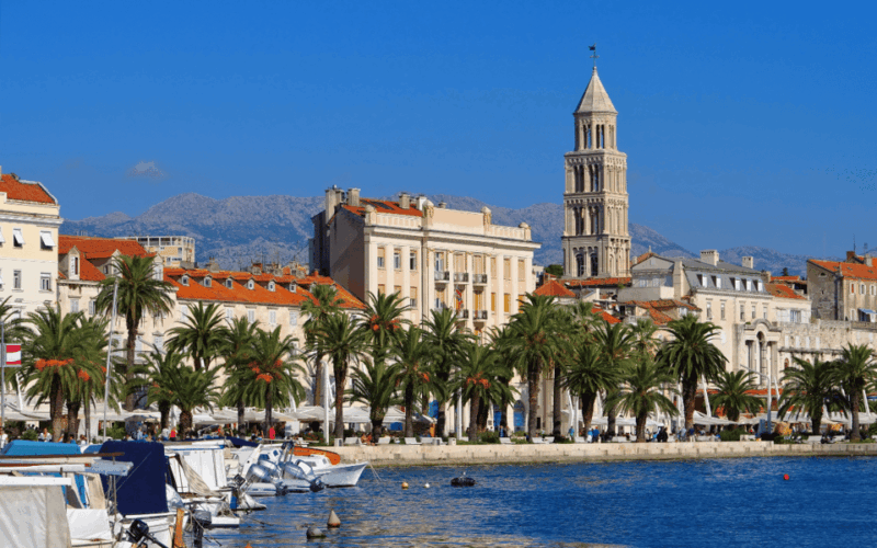 history-walking-group-tour-in-split