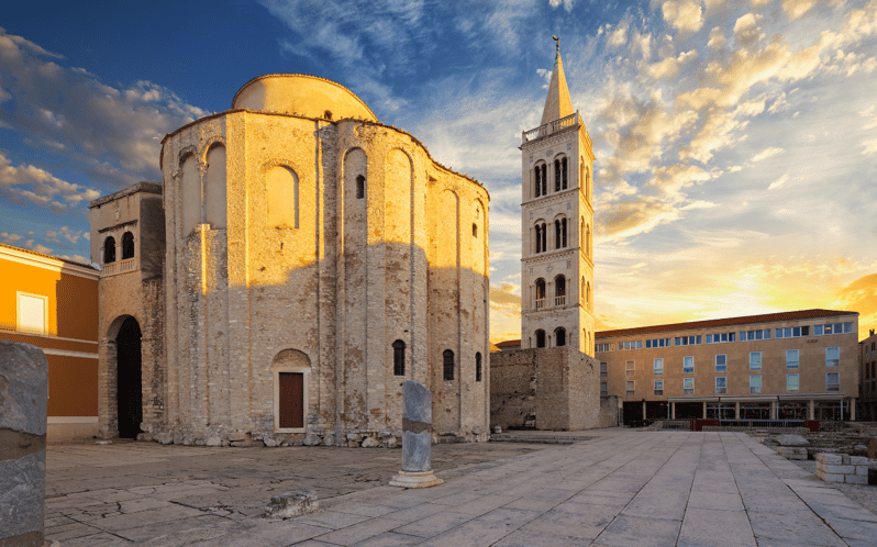 history-walking-tour-in-old-center-zadar-with-licenced-guide
