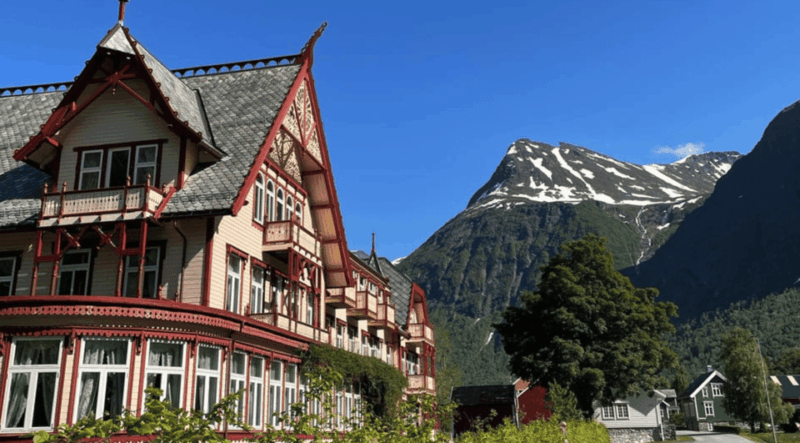 hjorundfjord-fjord-cruise-afternoon-rountrip-from-alesund