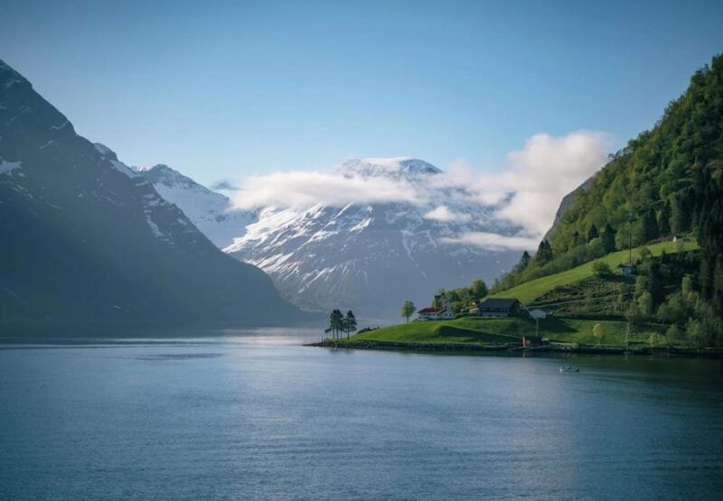 hjorundfjord-fjord-cruise-roundtrip-from-alesund
