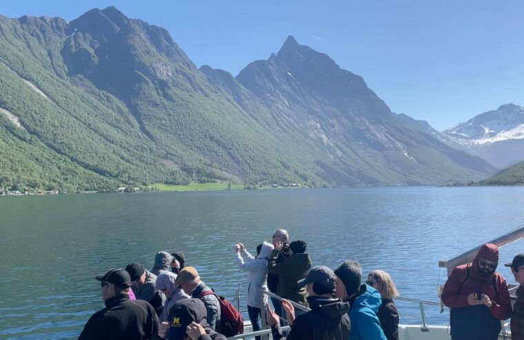hjorundfjord-fjord-cruise-roundtrip-from-alesund