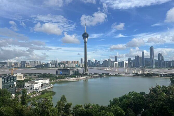 HK to Macau Private Transfer by Limo with Optional Macau Tour - Who Should Consider This Service?