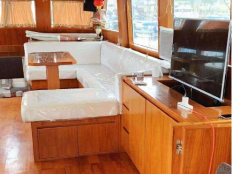 hk-victoria-harbor-yings-journey-sightseeing-night-cruise