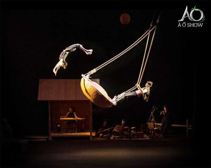 ho-chi-minh-a-o-show-bamboo-circus-at-saigon-opera-house