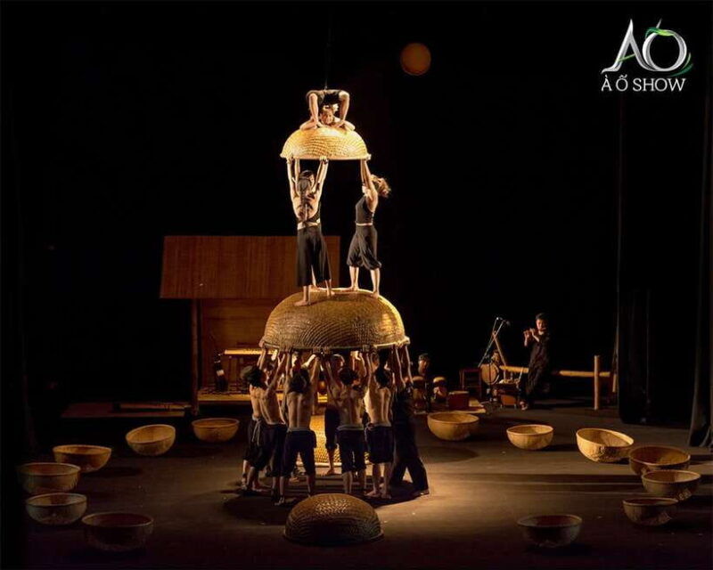 ho-chi-minh-a-o-show-bamboo-circus-at-saigon-opera-house