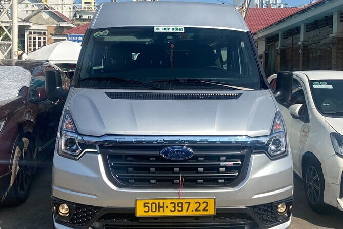 HO CHI MINH AIRPORT: Car 16s pick up  hotel (one way transfer) - Introduction