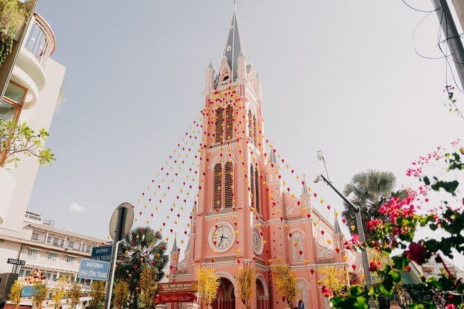 HO CHI MINH AIRPORT: Car 16s pick up  hotel (one way transfer) - Who Is This Tour Best For?