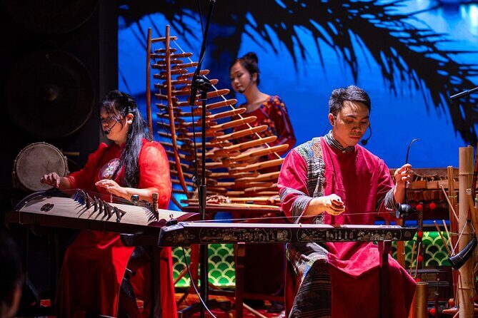 Ho Chi Minh: Chào Show with Dinner & Hotel Pickup - Key Points