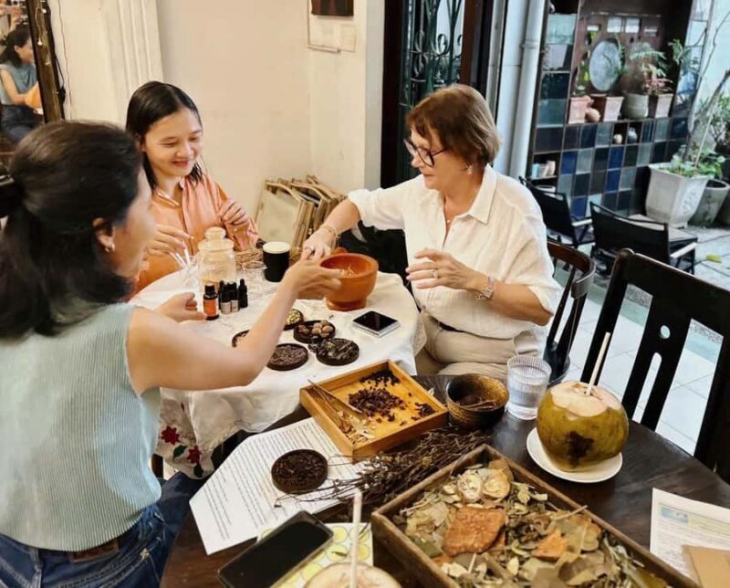 Ho Chi Minh City: Aromatic Essential Oils - Craft Workshop - Key Points