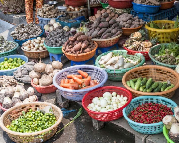 ho-chi-minh-city-city-highlights-tour-by-cyclo-with-meal