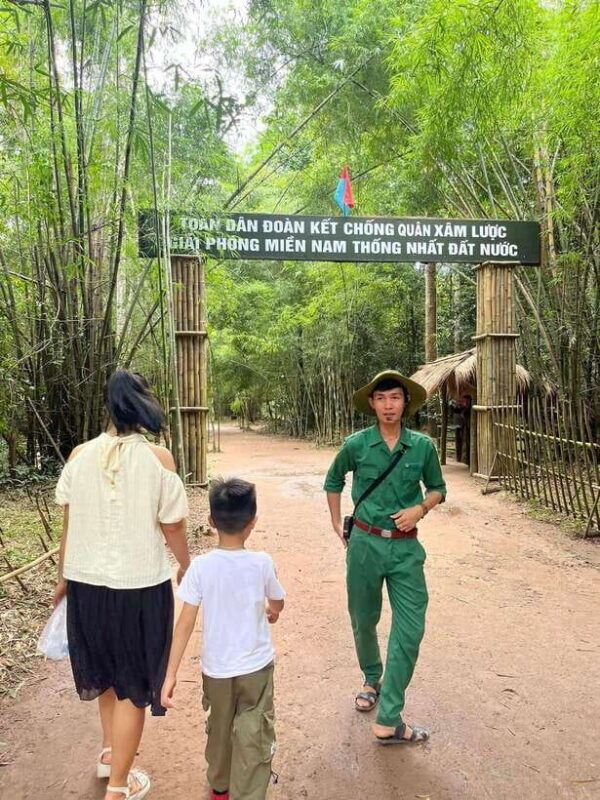ho-chi-minh-city-cu-chi-tunnels-half-day-ben-duoc-tunnel