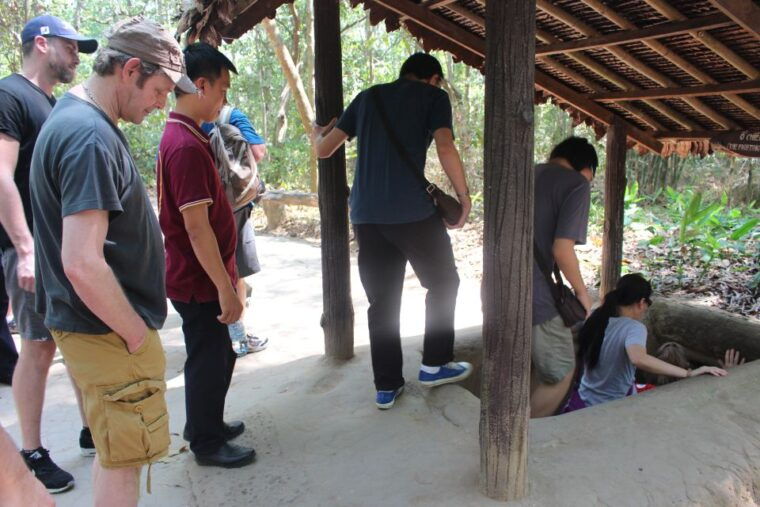 ho-chi-minh-city-cu-chi-tunnels-tour-by-luxury-speedboat