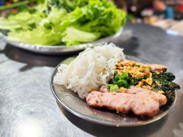 ho-chi-minh-city-food-tour-by-scooter-with-eleven-tastings