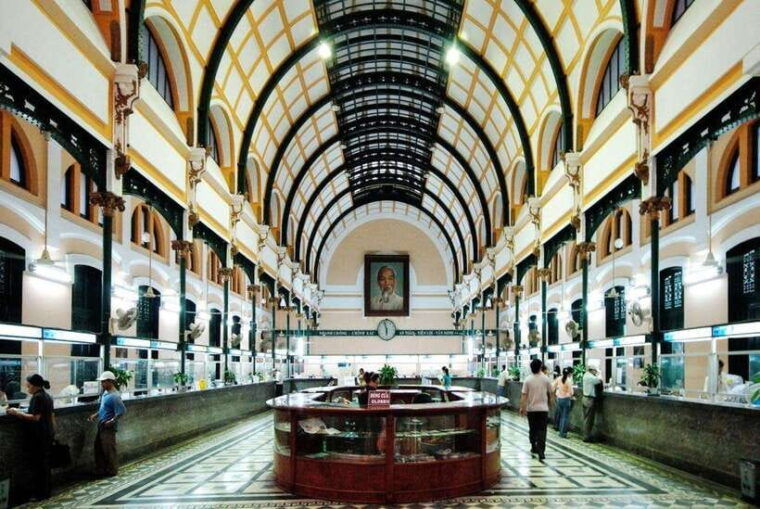 ho-chi-minh-city-highlights-half-day-tour-by-car