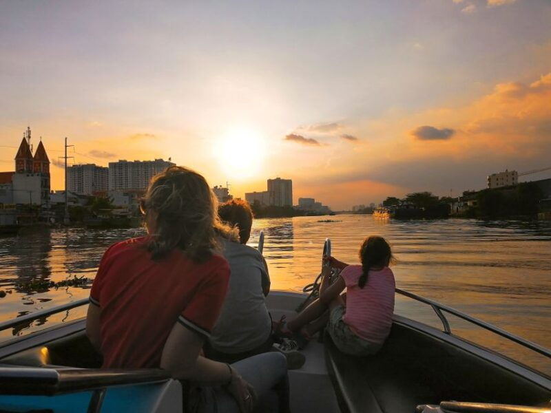 ho-chi-minh-city-luxury-sunset-speedboat-tour-with-cocktail
