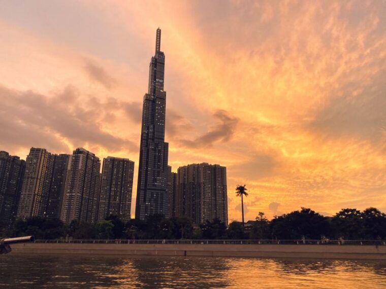 ho-chi-minh-city-luxury-sunset-speedboat-tour-with-cocktail