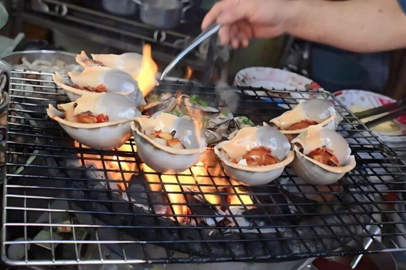 Ho Chi Minh City : Private Walking Street Food Tour - Who Should Book This Tour?