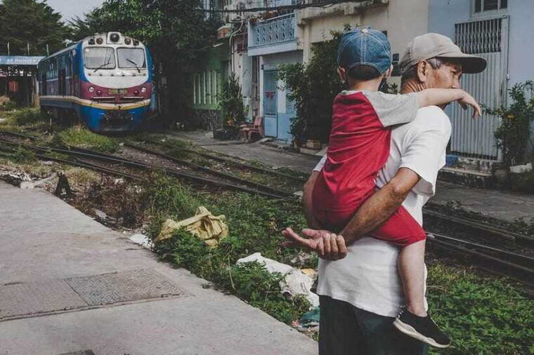 ho-chi-minh-city-railway-village-photo-tour