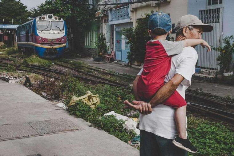 ho-chi-minh-city-railway-village-photo-tour