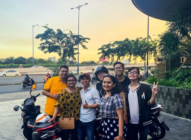 ho-chi-minh-city-street-food-and-sightseeing-by-motorbike