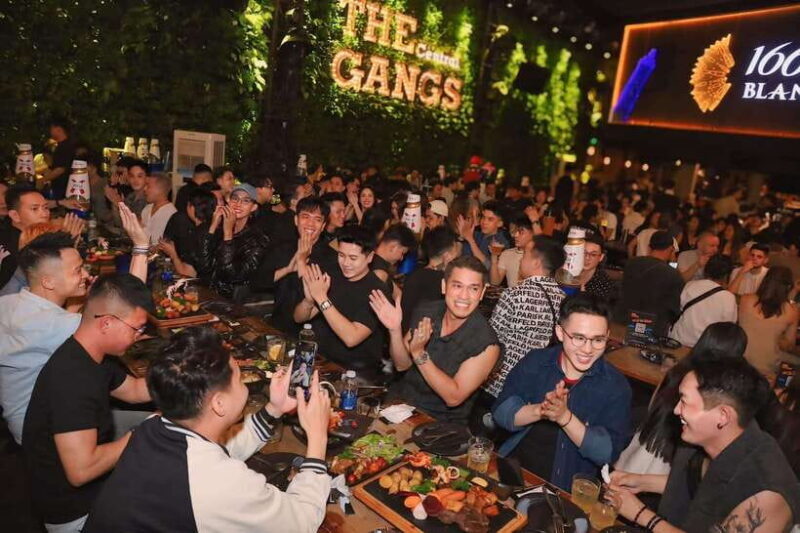 Ho Chi Minh City Street Food Private Tour With Dancing Bar - Key Points