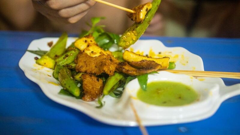 ho-chi-minh-city-street-foodie-night-cycling-tour