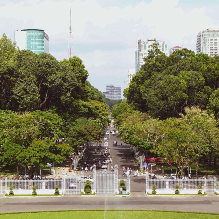 ho-chi-minh-city-tour-with-colonial-heritage-chinatown