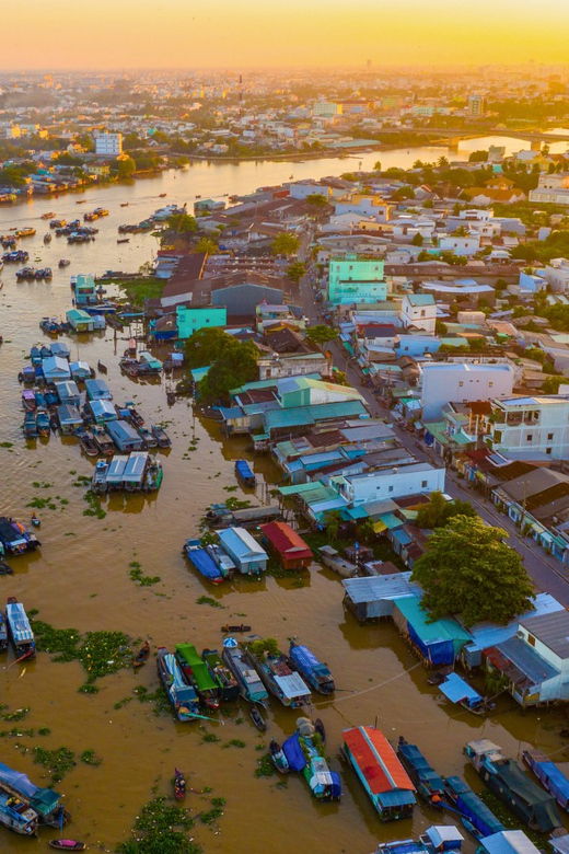 ho-chi-minh-cu-chi-tunnels-and-mekong-delta-private-tour