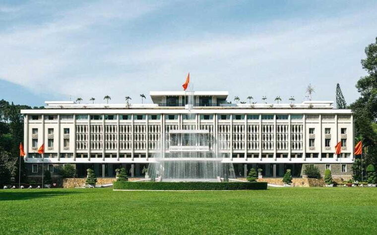 ho-chi-minh-highlights-a-modern-city-tour-in-saigon