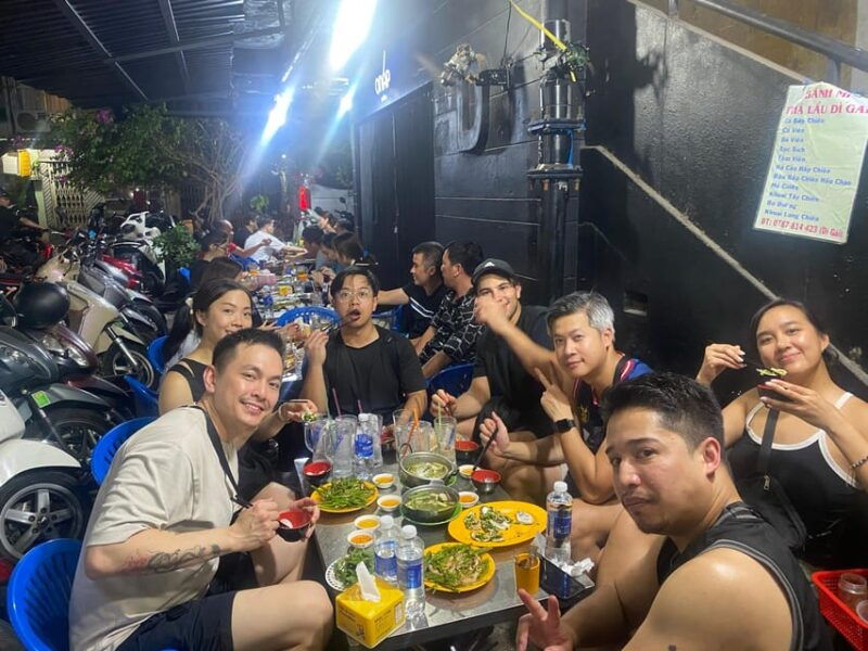 ho-chi-minh-private-food-motorbike-tour-with-local-student