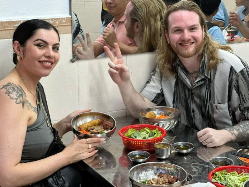 ho-chi-minh-saigon-private-local-night-walking-food-tour