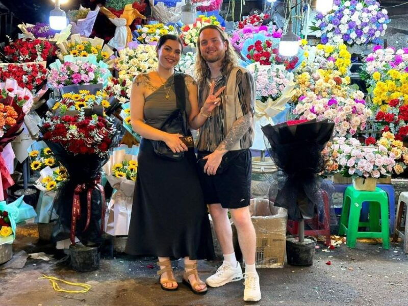 ho-chi-minh-saigon-private-local-night-walking-food-tour